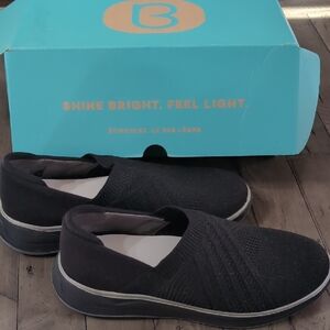 B Zees Triumph Black Women's Slip-On Sneakers